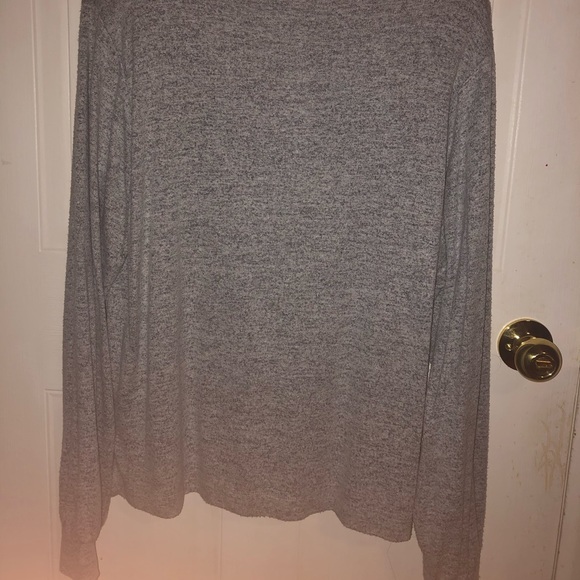 Grey long sleeve shirt - Picture 2 of 2